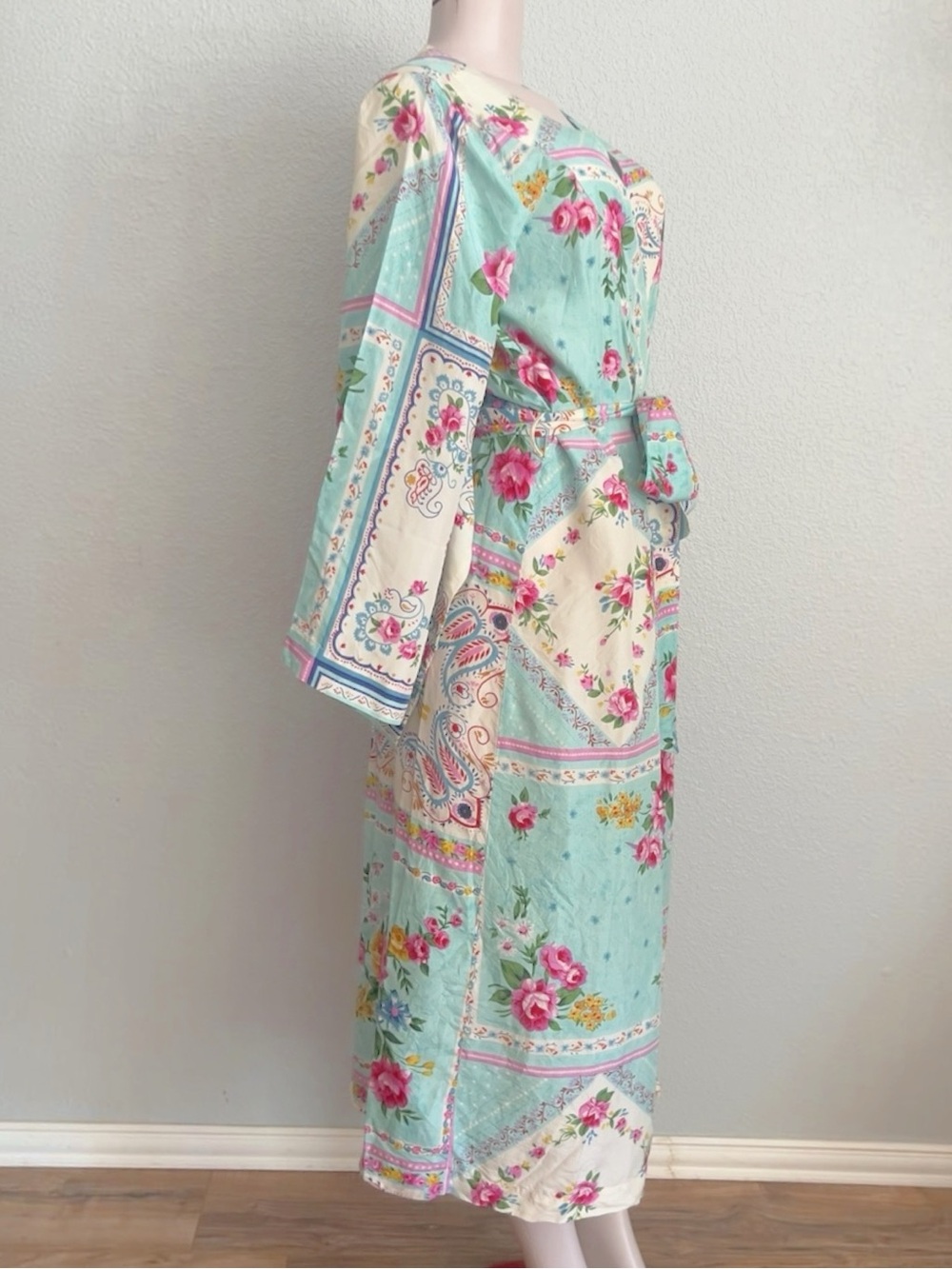 Sophie Golightly 100/% Silk Patchwork Floral Kimono Boho Bridal Festival Beach M - Picture 6 of 8